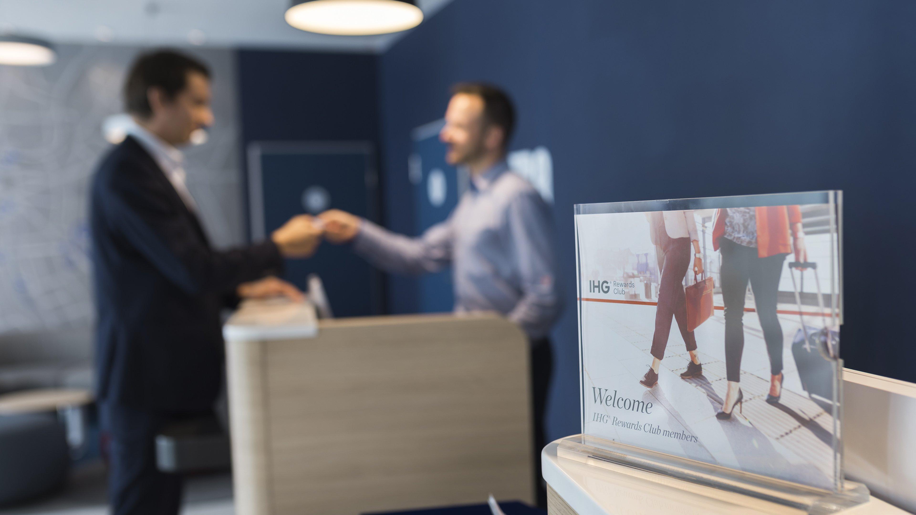 Holiday Inn Express - Wiesbaden By Ihg Eksteriør bilde